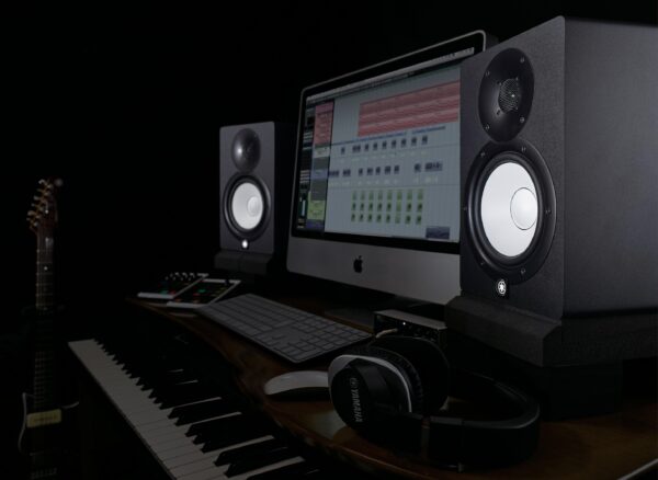 Yamaha HS5 Powered Studio Monitor - Image 3