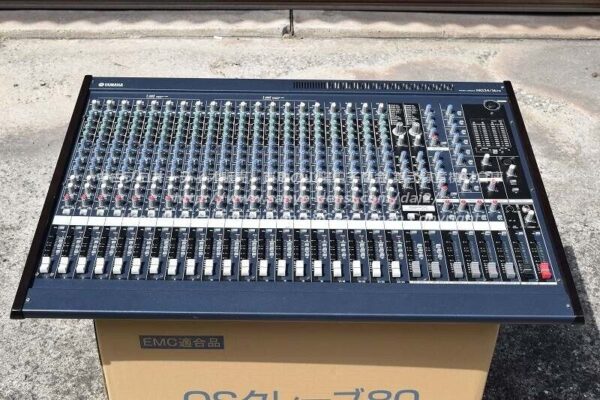 YAMAHA MG24/FX