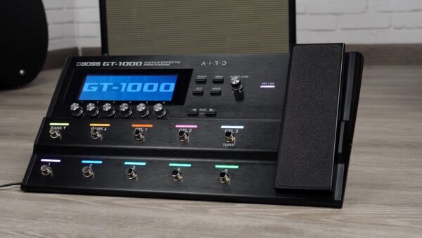 BOSS GT1000 GUITAR EFFECTS PROCESSOR - Image 4